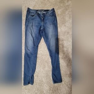 Universal Thread Women's Dark Blue Skinny Jeans